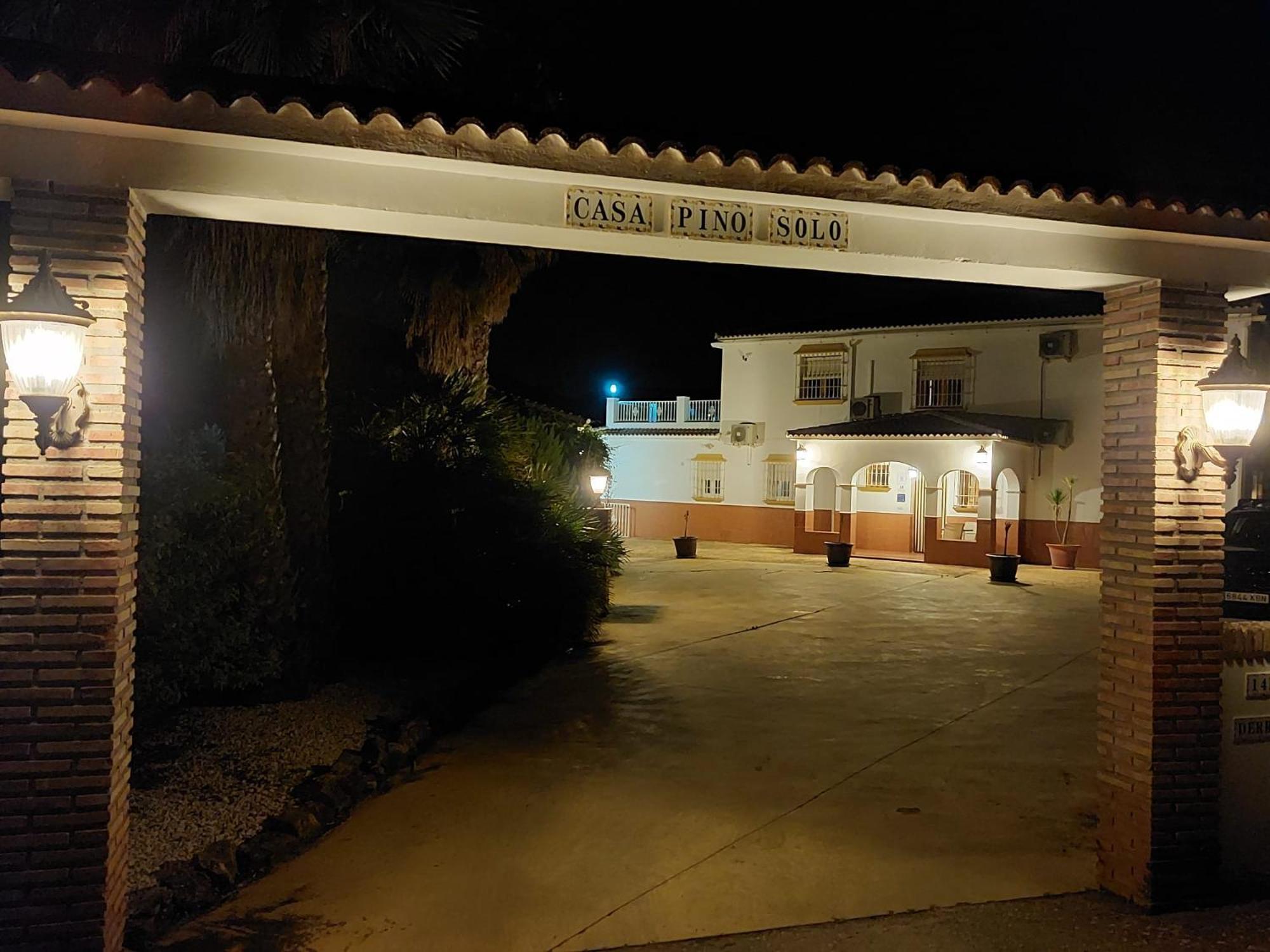 Casa Pino Solo Lägenhet Iznájar Exteriör bild